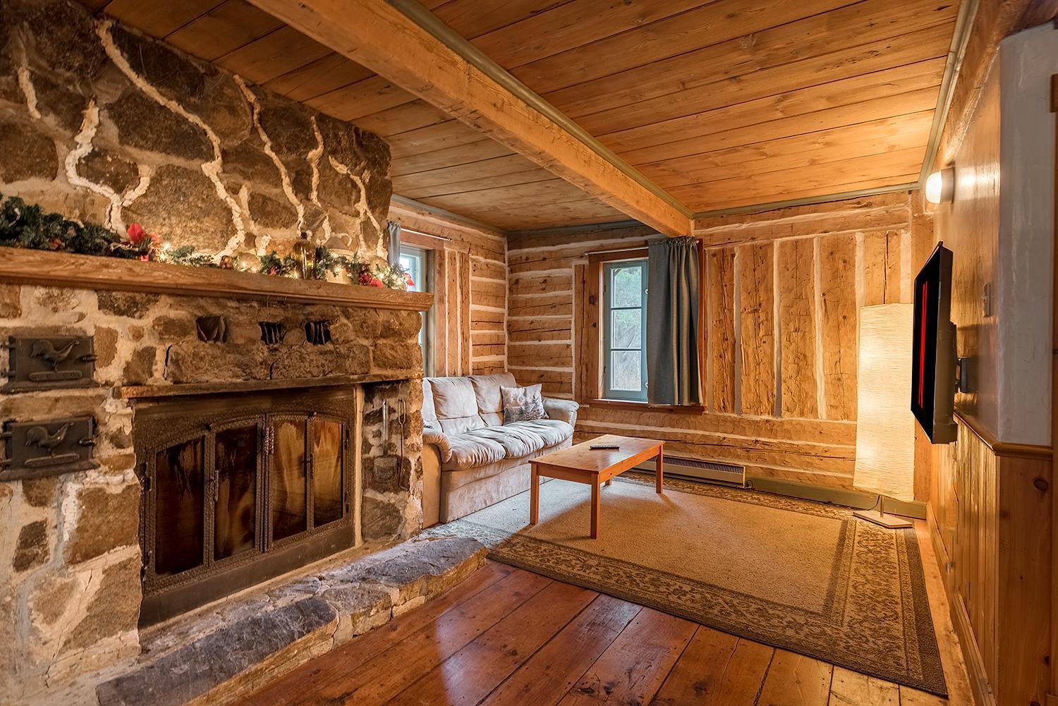 Ancestral Wooden Chalet - St-Gabriel De Brandon Mandeville Exteriör bild